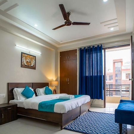 The Lodgers 2 Bhk Serviced Apartment Infront Of Artemis Hospital Gurgaon Eksteriør bilde