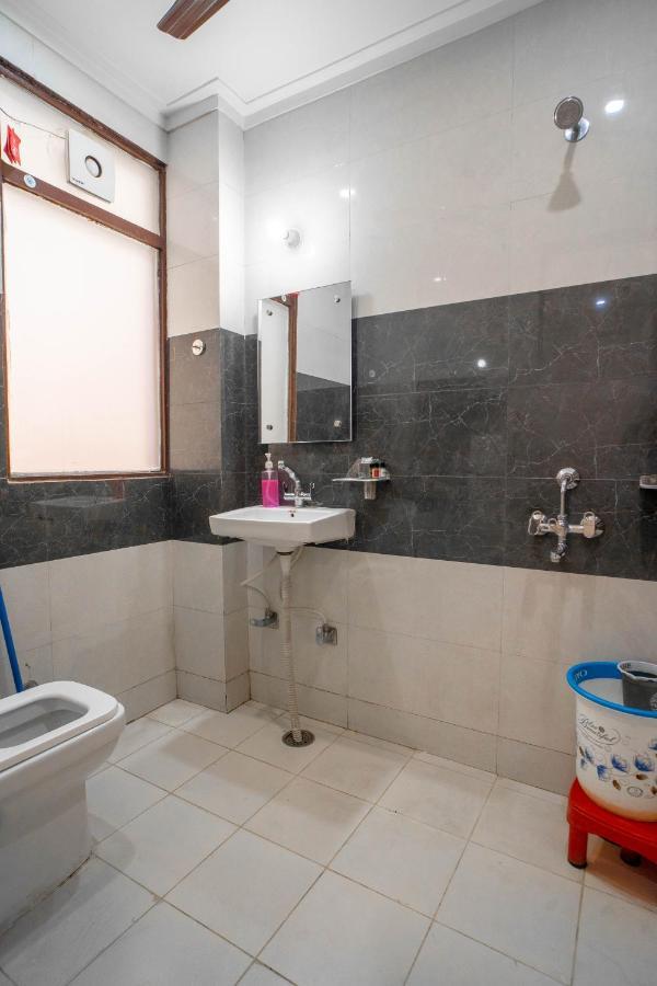 The Lodgers 2 Bhk Serviced Apartment Infront Of Artemis Hospital Gurgaon Eksteriør bilde