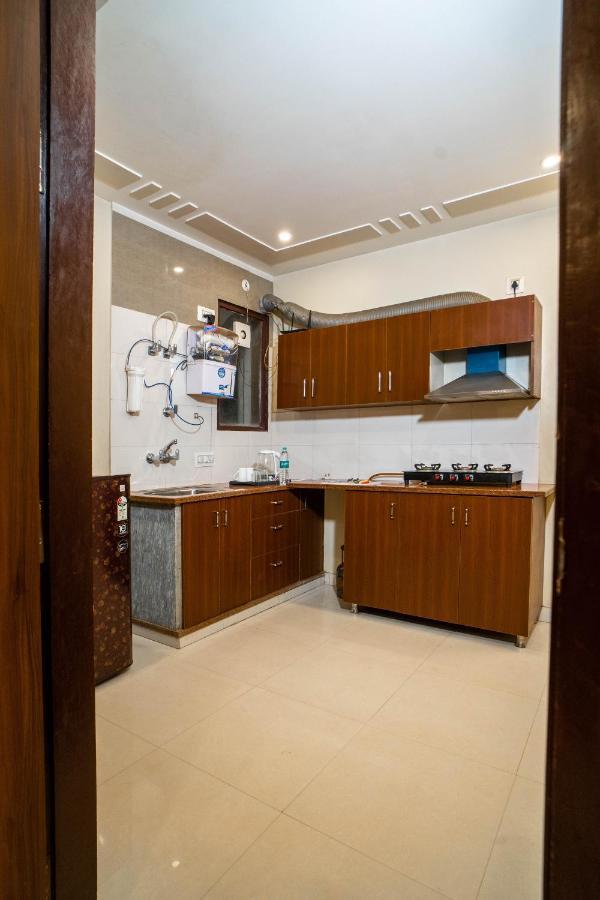The Lodgers 2 Bhk Serviced Apartment Infront Of Artemis Hospital Gurgaon Eksteriør bilde
