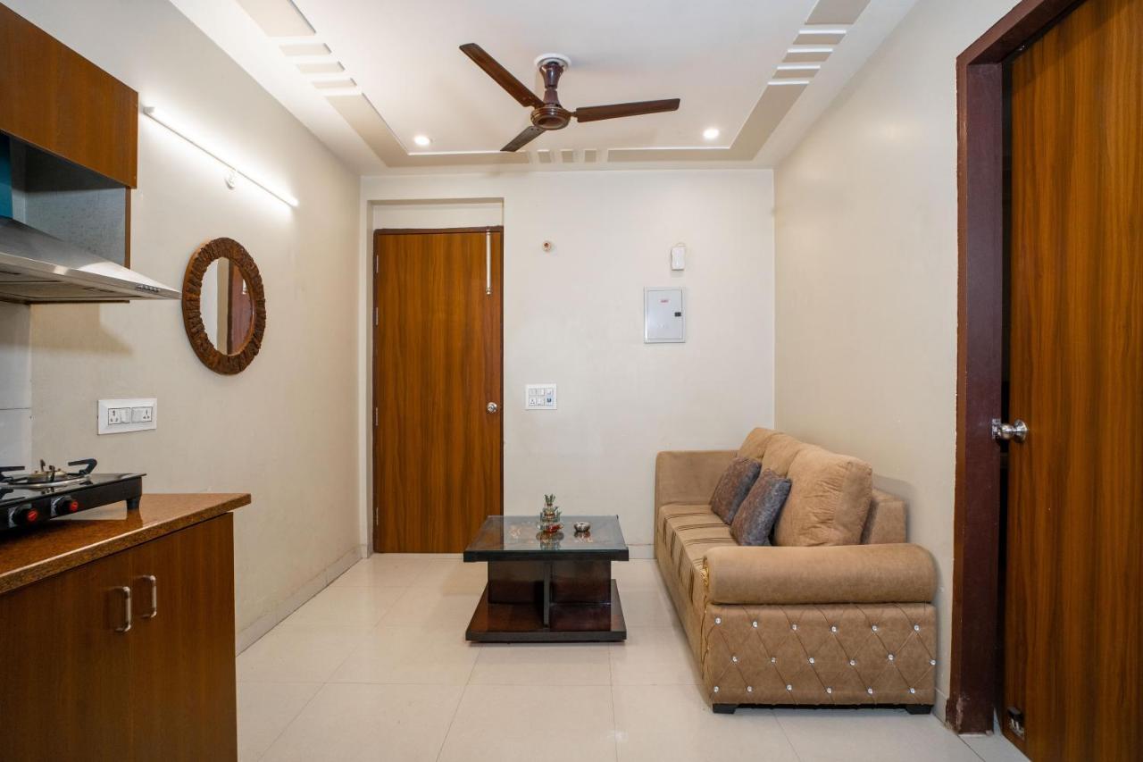 The Lodgers 2 Bhk Serviced Apartment Infront Of Artemis Hospital Gurgaon Eksteriør bilde
