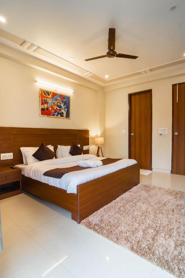 The Lodgers 2 Bhk Serviced Apartment Infront Of Artemis Hospital Gurgaon Eksteriør bilde