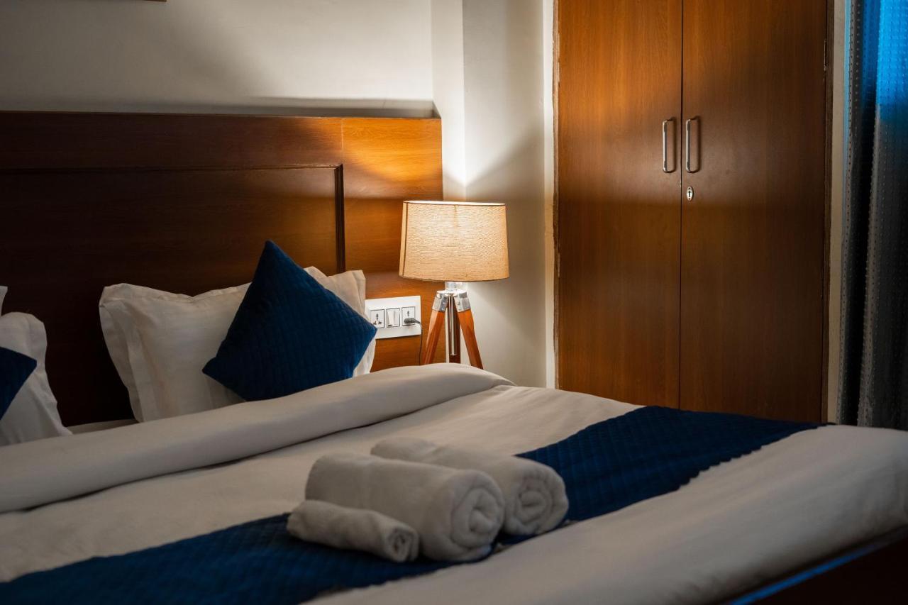 The Lodgers 2 Bhk Serviced Apartment Infront Of Artemis Hospital Gurgaon Eksteriør bilde