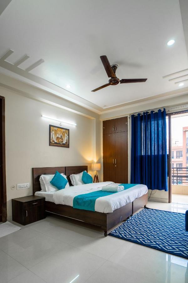 The Lodgers 2 Bhk Serviced Apartment Infront Of Artemis Hospital Gurgaon Eksteriør bilde