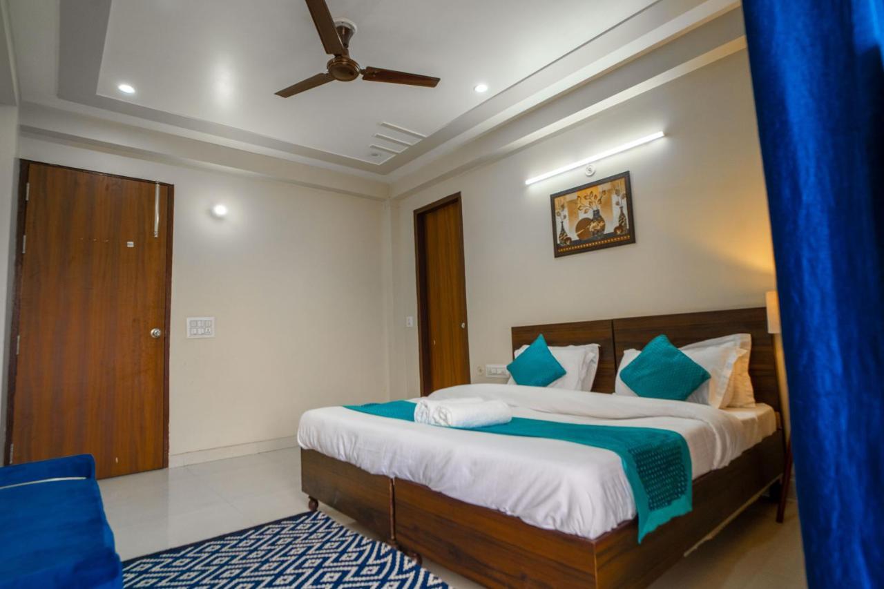 The Lodgers 2 Bhk Serviced Apartment Infront Of Artemis Hospital Gurgaon Eksteriør bilde